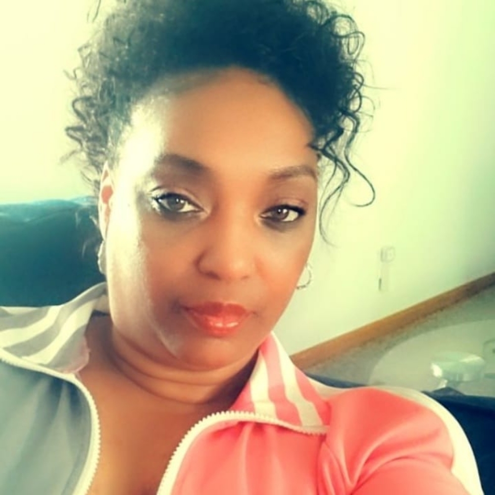 Meet your Posher, Deanna